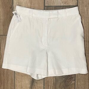 Aritzia Wilfred Layover Linen 5” Pleated Shorts-White